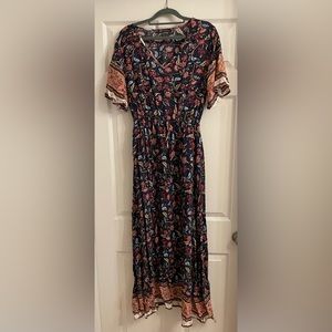 Pretty Garden Floral print dress. Size M.